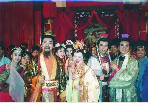 该剧由李朝永执导, a target="_blank" href="/item/林俊贤/8757652"