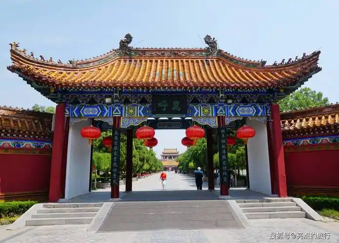 历史悠久建在宋代皇宫与明代府邸遗址上的景区——开封龙亭景区_大殿_