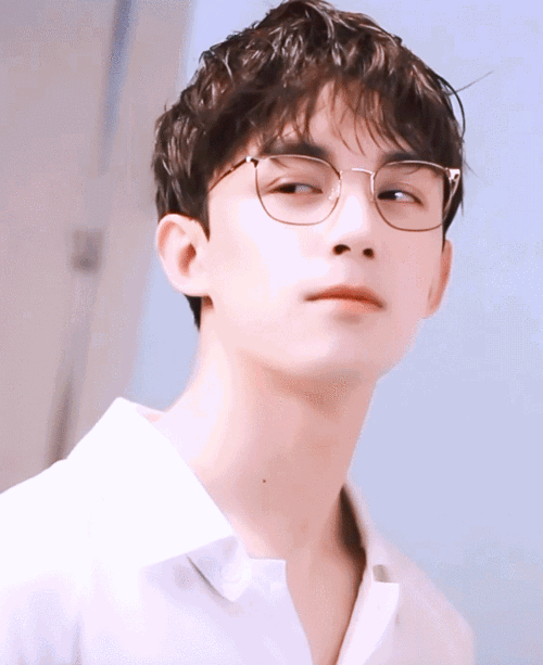 (8)回应 我是l2020-11-13 11:57:12   你什么时候才能像爱护陈飞宇一