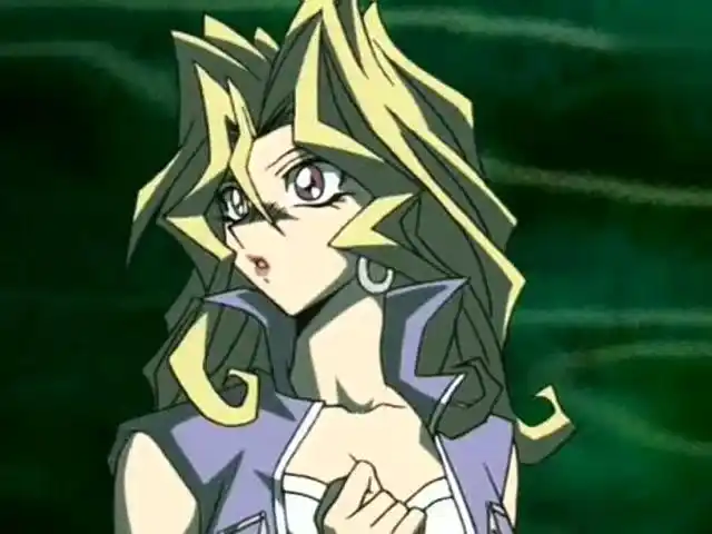 孔雀舞因黑暗游戏丧失对城之内的记忆,武藤游戏强行介入为其打气