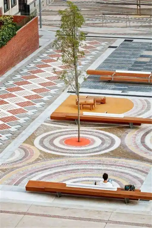 景观石材铺装实用篇这样的广场才能个性十足