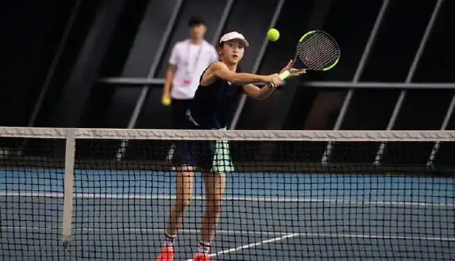 田亮女儿网球职业赛首秀战胜对手##田雨橙网球职业赛首秀战胜对手