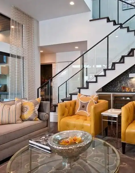 客厅带楼梯的效果图(客厅带楼梯的效果图片)