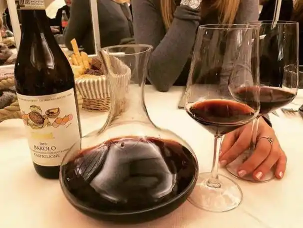 喝红酒前为什么要醒酒听行家说过之后才知自己一直喝错了