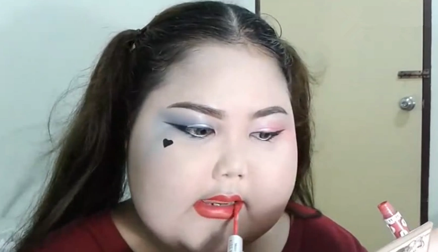 200斤胖mm仿妆小丑女,结果美呆了!