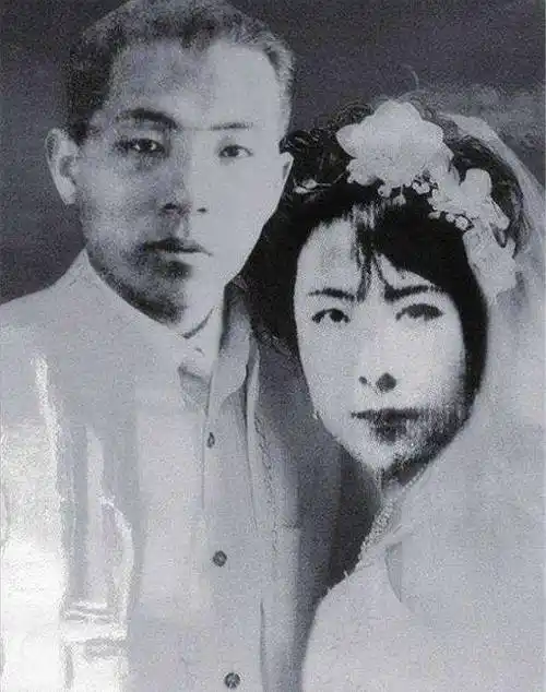 张学良重获自由后,立刻去美国找红颜知己蒋士云,一住就是三个月