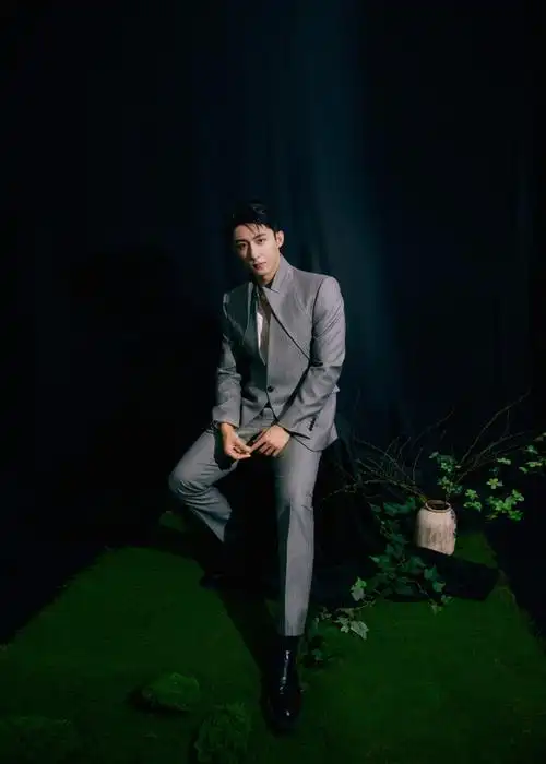 还有黄景瑜,王一博,钟楚曦,欧豪,谷嘉诚,赵华为的超强阵容!期待上映.