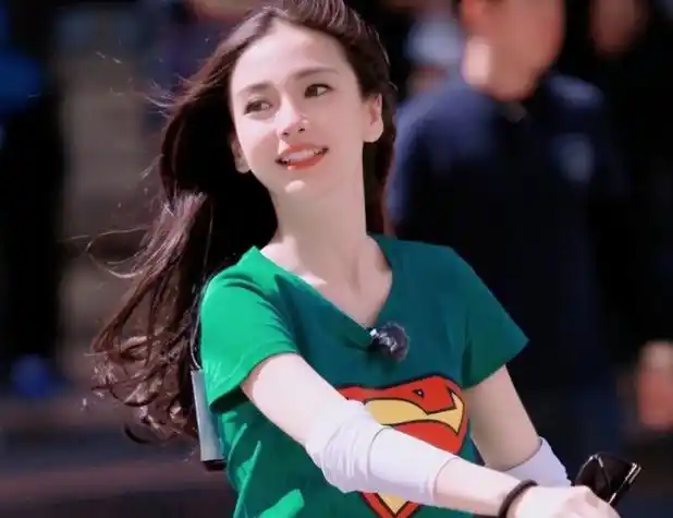 曝杨颖缺席奔跑吧特别季