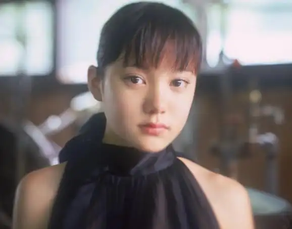 电影《头文字d》是由周杰伦和铃木杏等人共同主演的一部动作剧情片,由