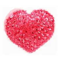 用花瓣组成的心形头像图片点击鼠标右键下载