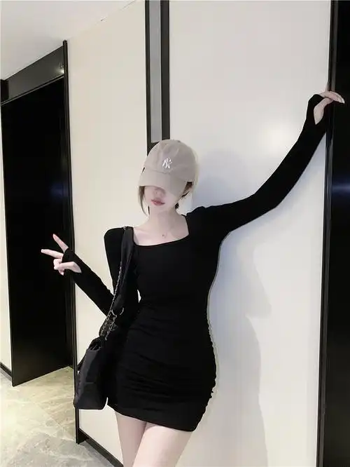 608# 法式复古2021春秋新款气质修身性感拼接包臀卫衣打底连衣裙