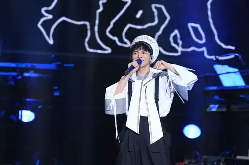 化身小王子漂流无垠宇宙周深c929星球巡演北京工体正式启航