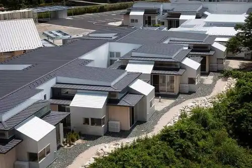 【c&h】我敲开"密室"的门,看到了这样的日本组合式养老院!