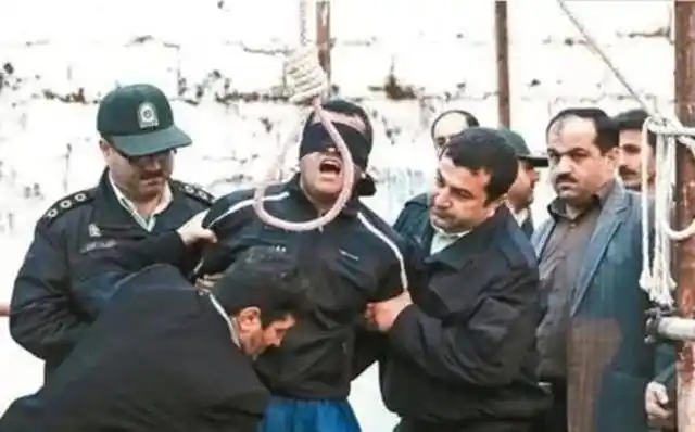 德黑兰大仇得报出卖苏莱曼尼的间谍被处以绞刑曾是美以双重间谍