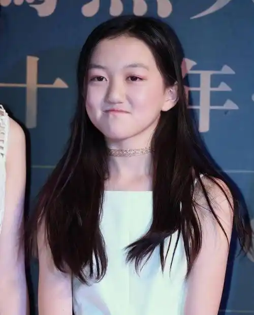 这一辈子也基本上会顺风顺水,但是却是天生兔唇,让李嫣从小就变得非常