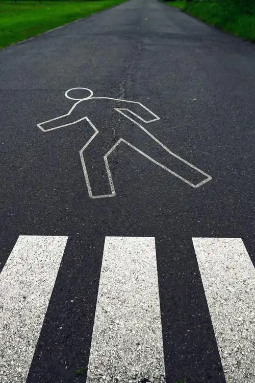 图片素材-叉车在仓库或仓库装载纸箱-3d创意cg-jpg格式-未来素材下载