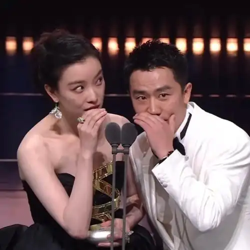 倪妮 说人话吗##倪妮黄轩被尬住