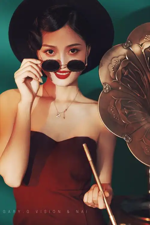 复古人像摄影上海滩性感人像收录收藏夹查看更多配色3人像风格0添加