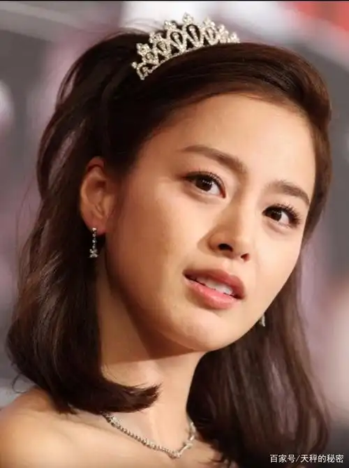 演技平平的金泰熙,她的人气为何那么高?