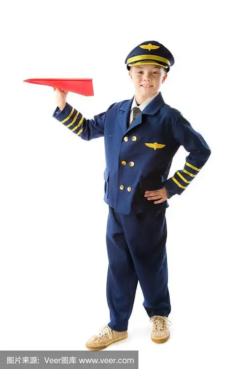 白人背景下的年轻男孩对航空公司飞行员的职业抱负