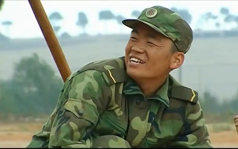 【一个人想要多大的成功,就要忍受多大的孤独】许三多坚持了下来_哔哩