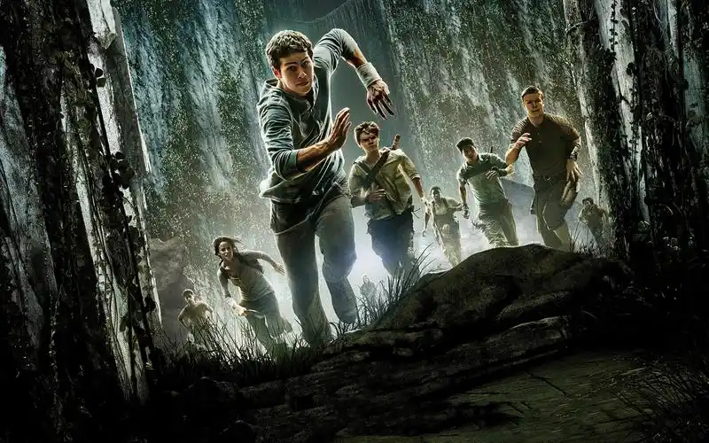 移动迷宫宣传海报图片高清电脑壁纸