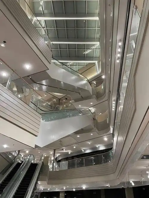 泰州万象城内部装修进度曝光喜茶奈雪来啦