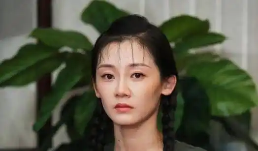 原创冯小刚称:她永远红不了,更别说拿奖了,因为太能装_苗苗_钟楚曦