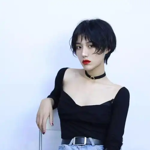 2020流行鬼精短发