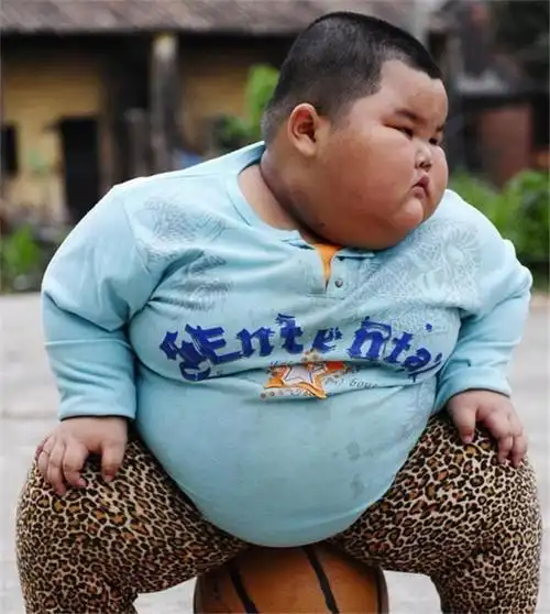 产后肥胖好几年没减下来, 女儿班上3岁的胖墩儿却成功减掉了8斤