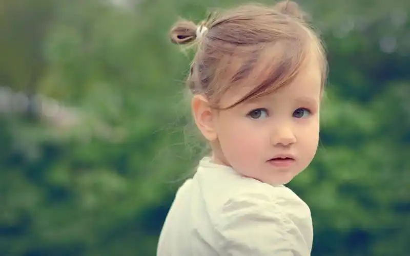 可爱小女孩图片,高清图片,电脑桌面-壁纸族