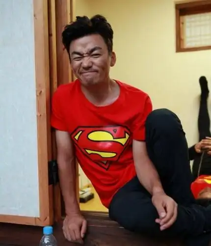 《奔跑吧兄弟》第三季节目中,跑男团元老级成员王宝强惊喜现身,引发了