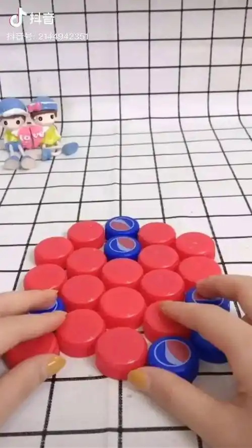 饮料瓶盖还可以这样玩手工