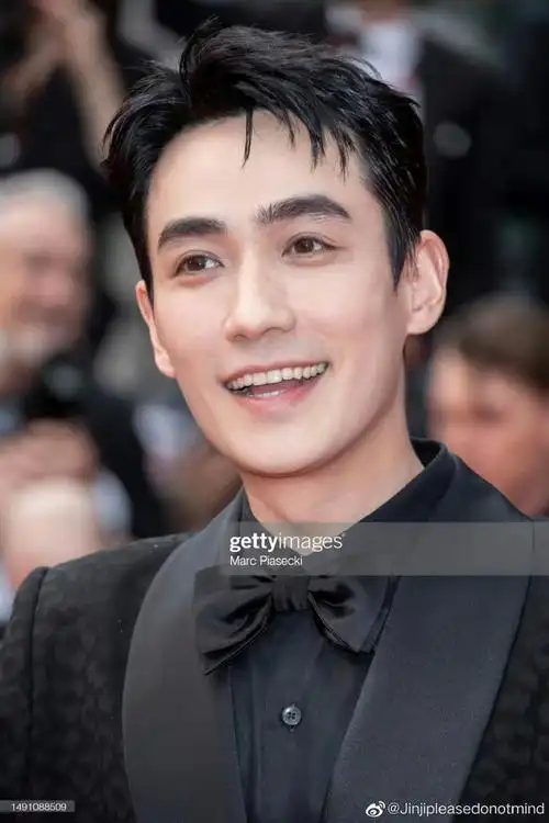 朱一龙20亿票房男主##朱一龙一番总票房破40亿