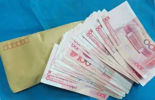 接连两周收到5000元的红包 宝鸡这位医生却这样说