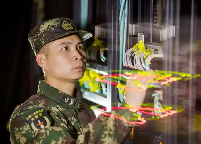 四级军士长俞细文立起新时代士兵好样子