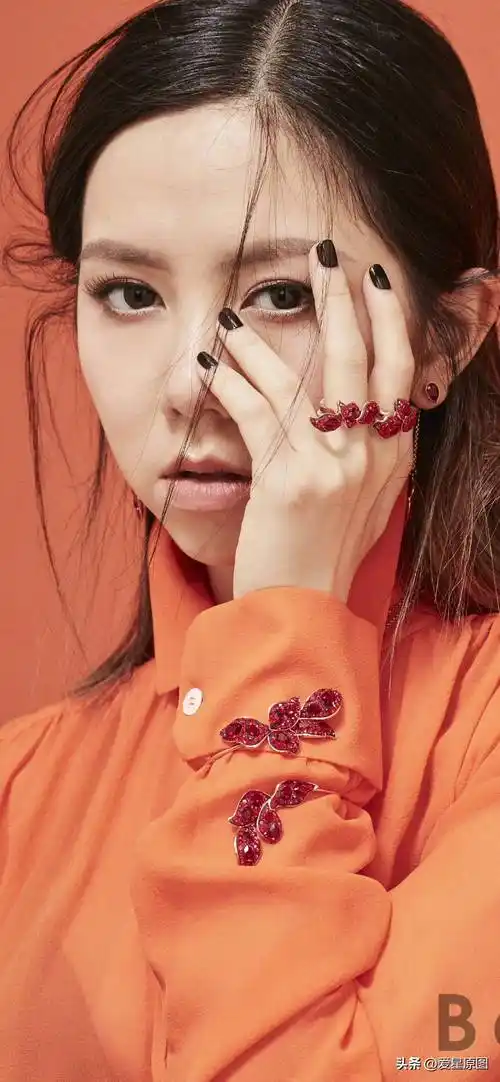 g·e·m-邓紫棋全图写真合集_中国_娱乐_壁纸