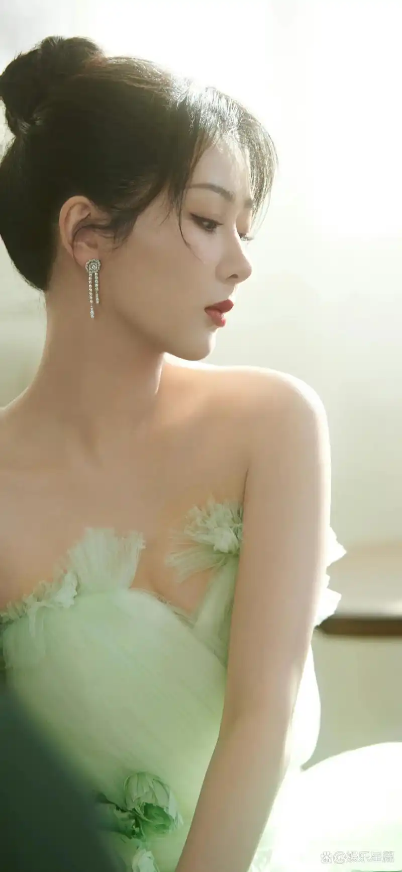 杨紫#漫游绿野抹胸纱裙大片 67