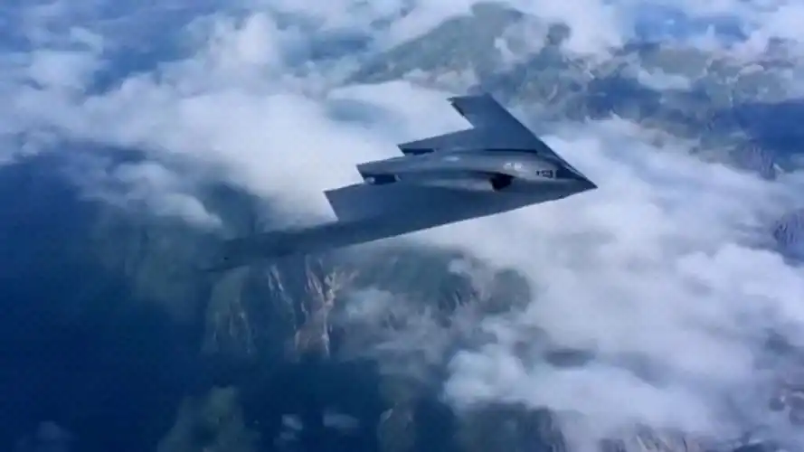 "空中幽灵"b2战略轰炸机.