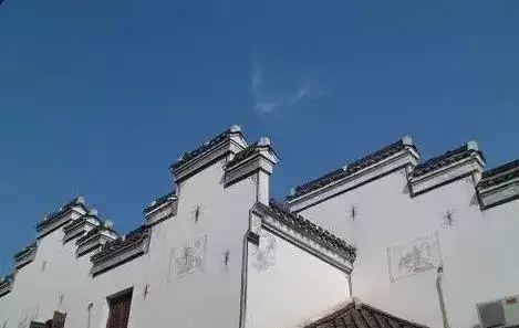 女儿墙的由来,建筑工程女儿墙的由来?图2