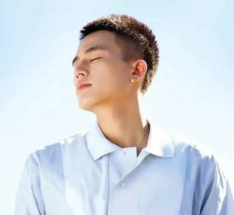 男生短发,男生精神短发,短发发型