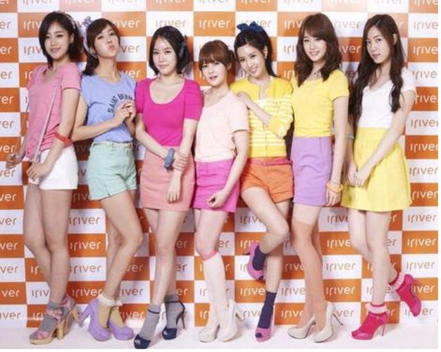 韩国女子组合tara图片