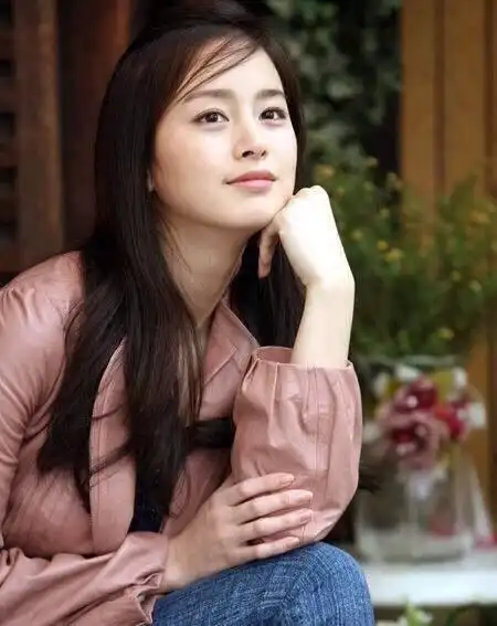 金泰熙旧照:出水芙蓉,倾国倾城,真正的第一美人!