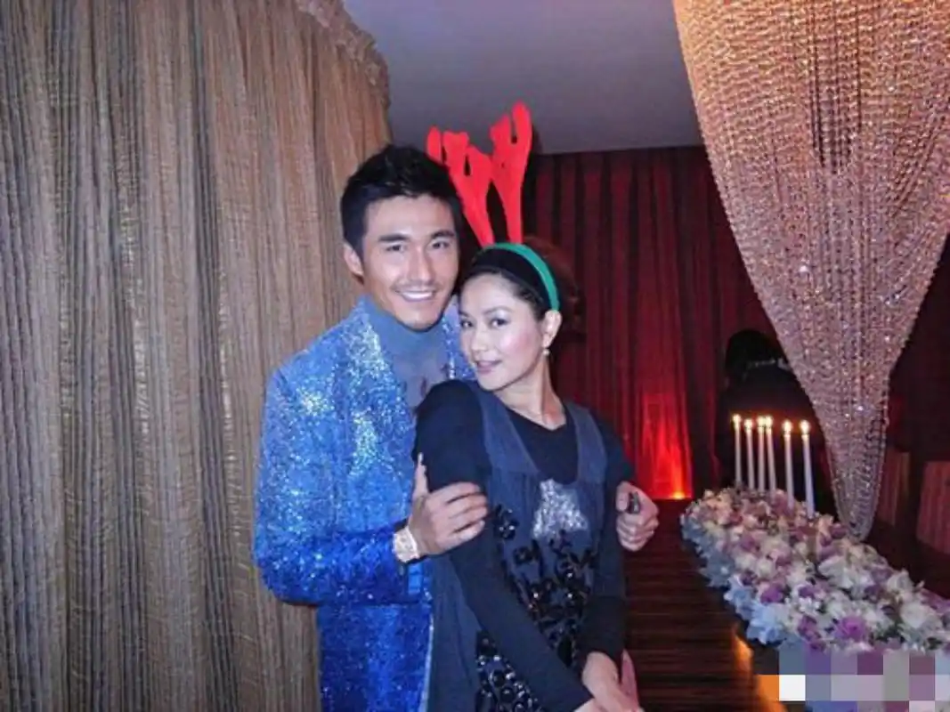 51岁的胡兵暗恋瞿颖20多年,终于告白  大家都知道,胡兵51岁了,至今