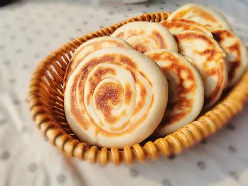 五香烧饼的做法_五香烧饼怎么做_豆妈mao_美食杰