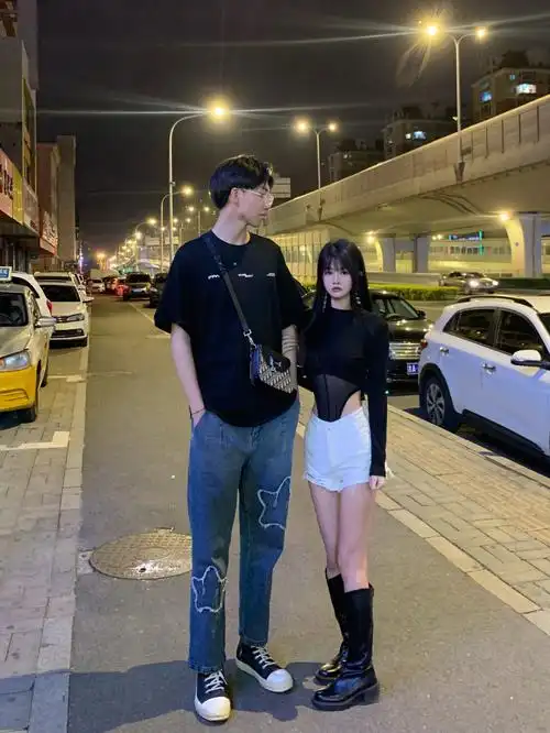 193163情侣选对男友穿衣自由