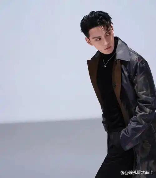 长相棱角分明的徐正溪,加强身高的优势,妥妥模特架子参加超级男模大赛