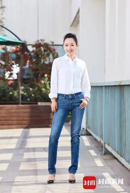 封面专访王芳从明星主持到主播一路高歌在时代浪潮下创惊艳奇迹13天售