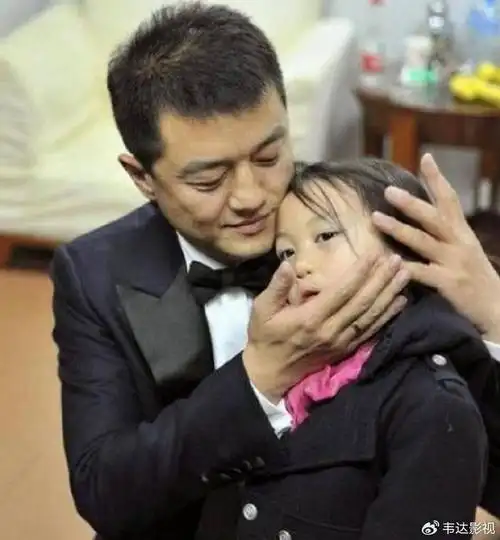 10年后,再看李亚鹏现任妻子海哈金喜,才懂她和王菲谁更"精明"|海哈金