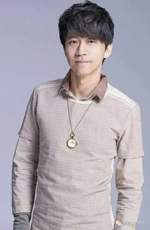 童话歌手光良五十岁登热搜九零后的甜蜜暴击